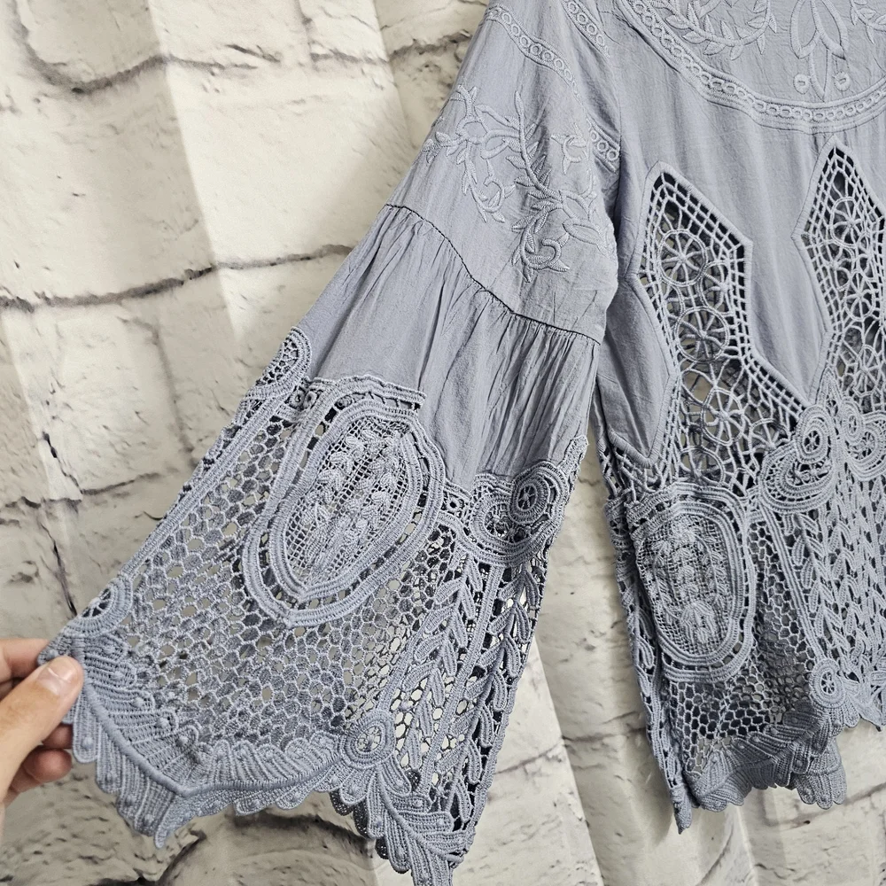 Altar’d state women Sz S crocheted lace bell sleeve 100% Cotton blouse top blue